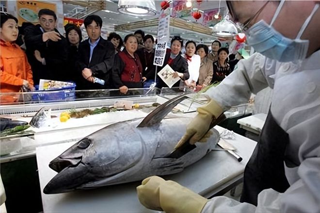 日本核污水两年后排放_日本核废水下水道_日本排放核污水地铁逃生玩家