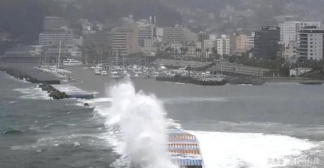 日本台风核垃圾_日本核废水倒入太平洋台风_台风刮走日本核污水