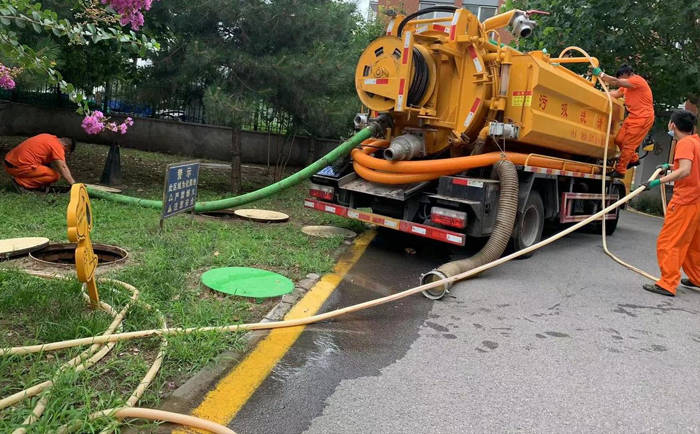 冲洗污水管道机器怎么用_冲洗污水管道报道_污水管道冲洗